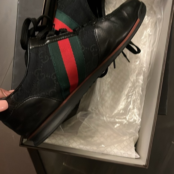 Gucci sneakers - Picture 3 of 4